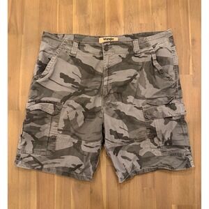 Wrangler Mens Camo Cargo Shorts Size 38 Tactical Utility Pockets Outdoor